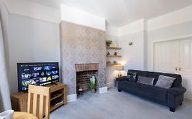 Bootham Apartment 32 - Free Parking - Five Minute Walk To York Minster